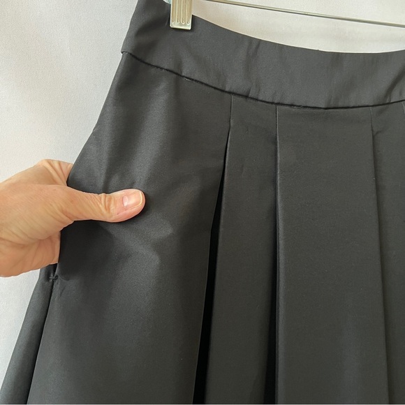 SOLD WHBM WHITE HOUSE BLACK MARKET PLEATED SKIRT 2 BACK ZIP PREPPY DK ACADEMIA - Picture 5 of 11
